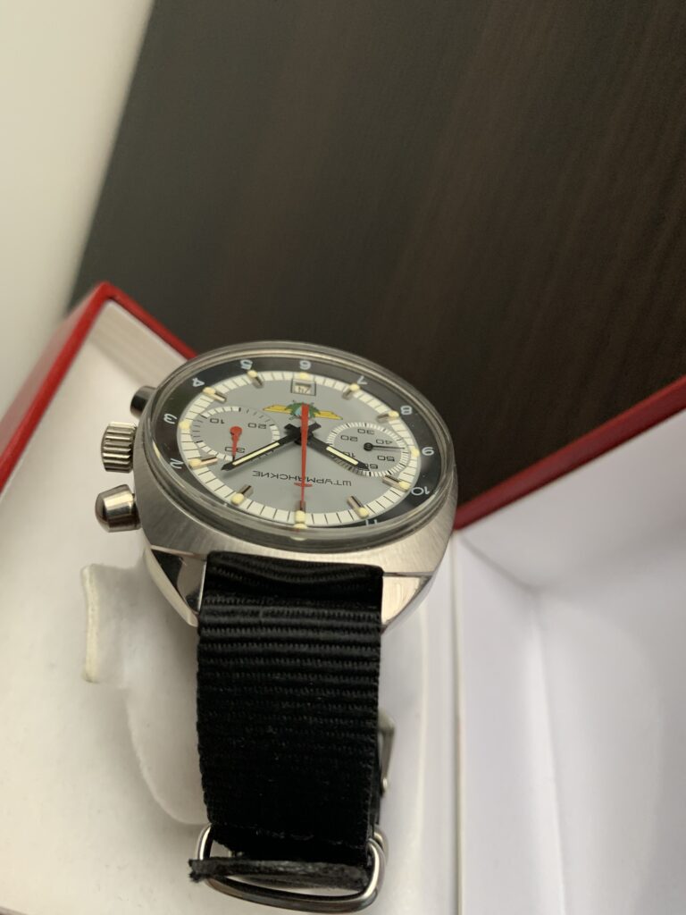 Sturmanskie 31659 case up