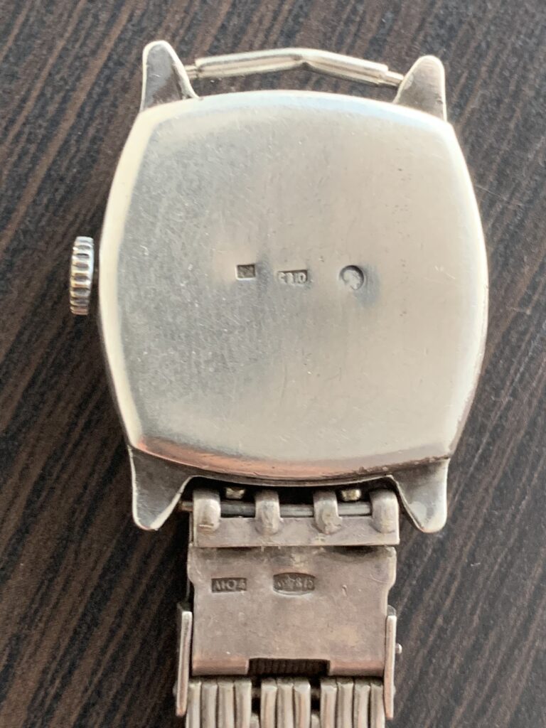 Silver case pobeda case back